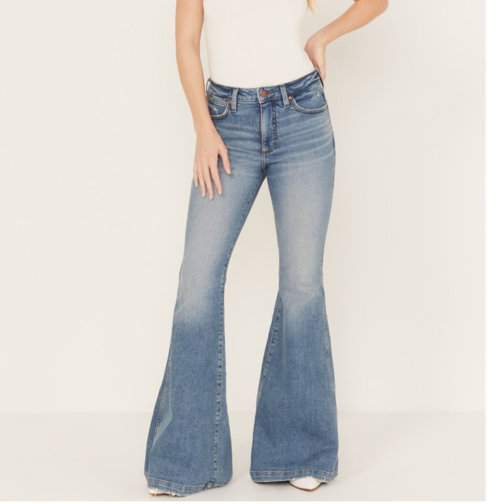Wrangler Retro High Rise Flare